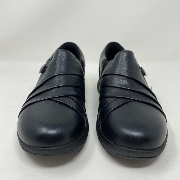 Clarks Un.Adorn Loop leather shoes NARROW - Picture 3 of 7